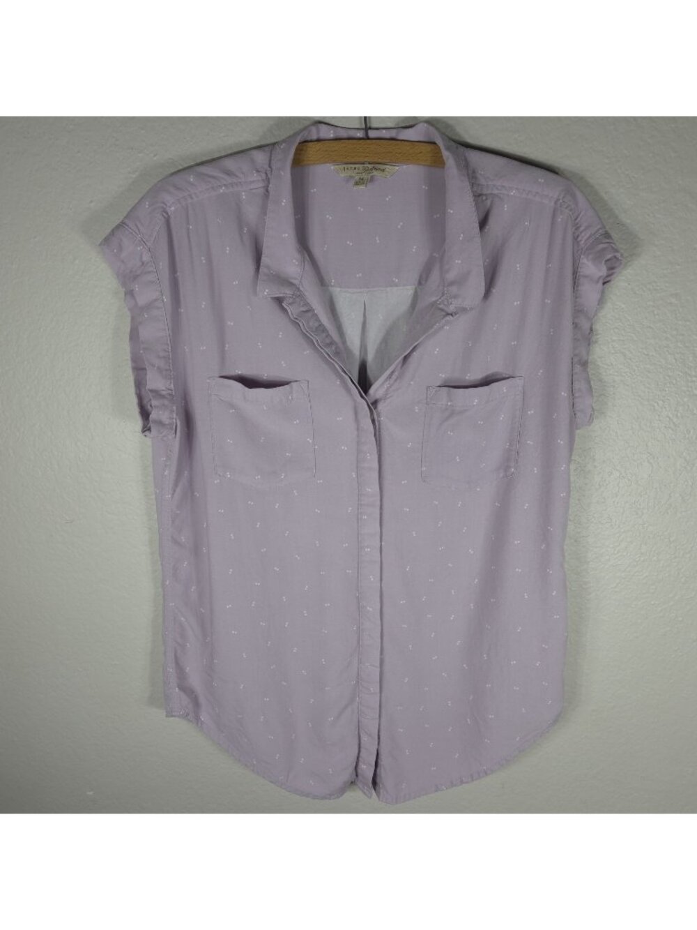 Jachs Girlfriend Women’s Size M Blouse Top Button Up Lilac Short Sleeve Spring